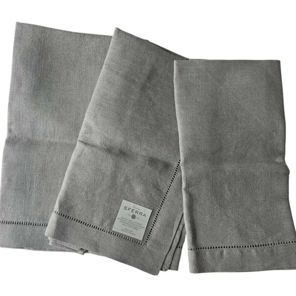 NWOT SFERRA Festival Gray 100% Linen Napkins x 3